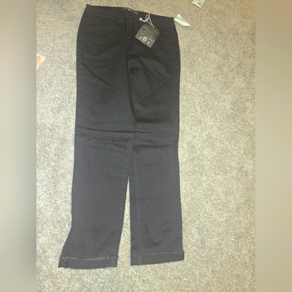 Democracy Jeans size 6